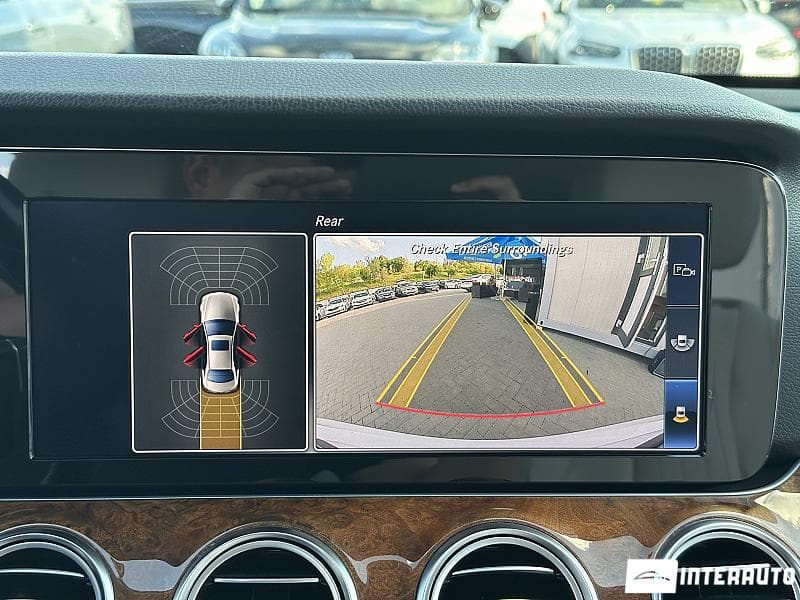 2018 Mercedes E 300 — Miniatură 9