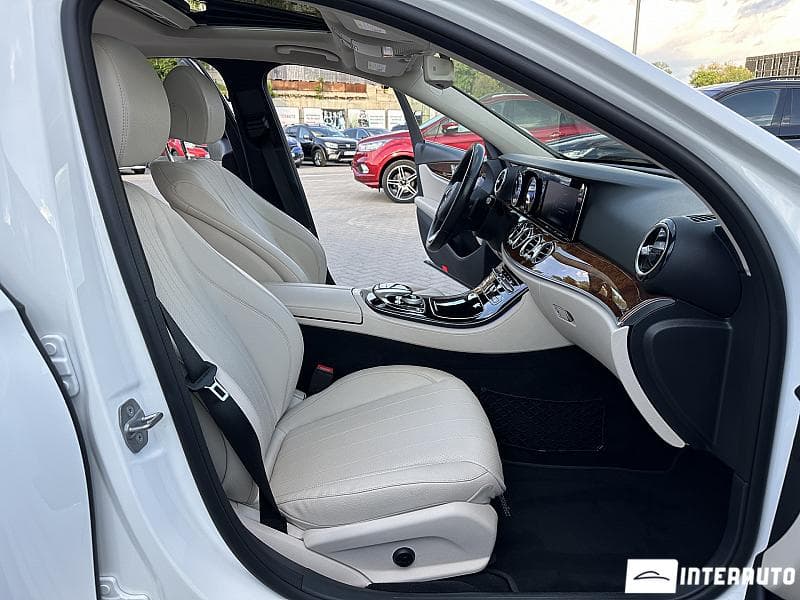 2018 Mercedes E 300 — Miniatură 15