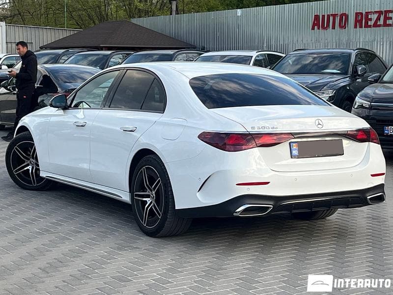 Mercedes E 300de 2024 — Миниатюра 2