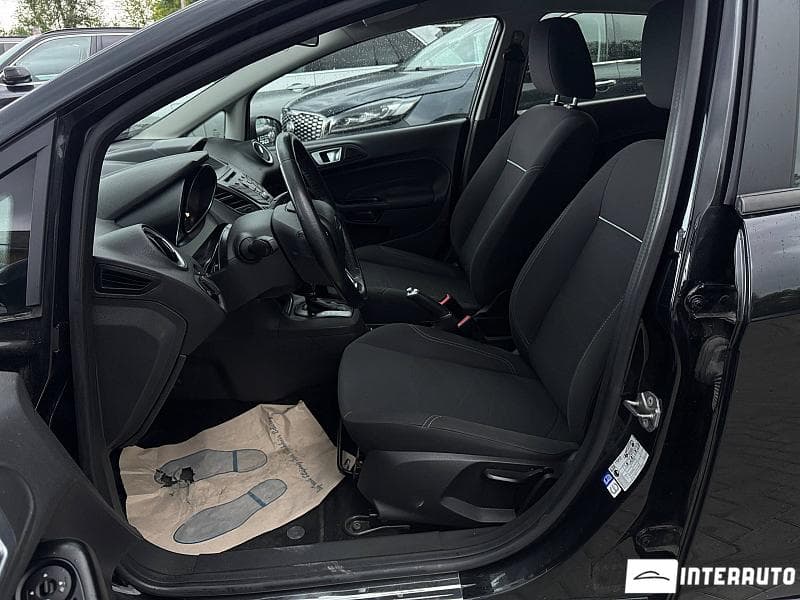 2016 Ford Fiesta — Miniatură 5