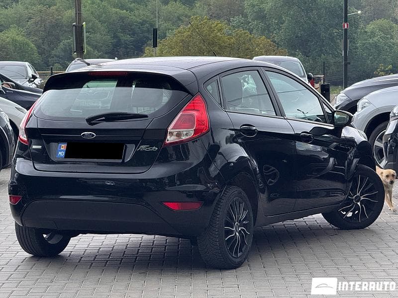 2016 Ford Fiesta — Miniatură 3