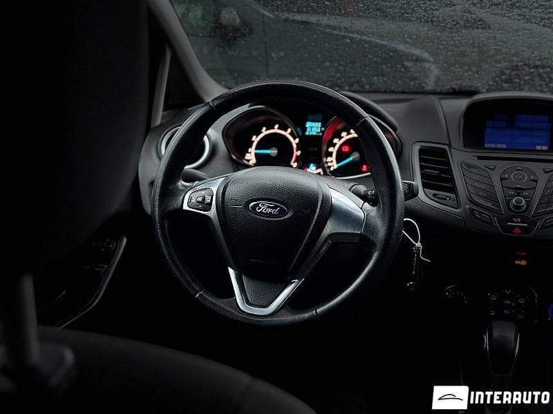 2016 Ford Fiesta — Miniatură 7