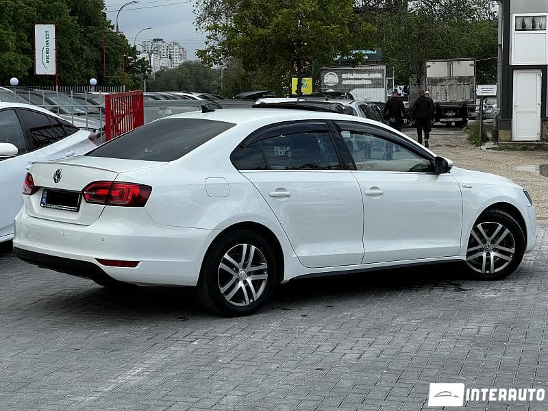 2013 Volkswagen Jetta — Miniatură 2