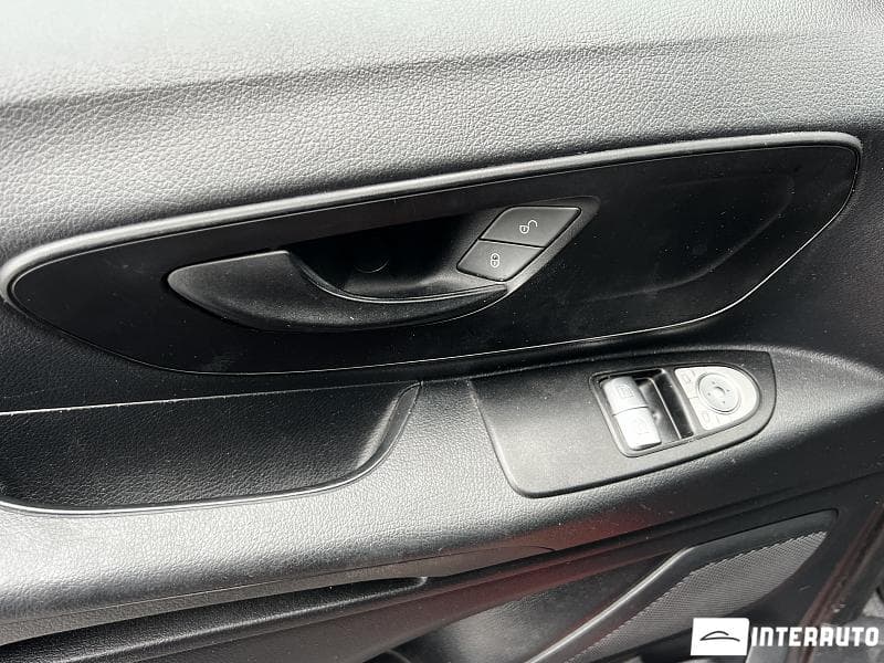 2019 Mercedes Vito — Miniatură 12
