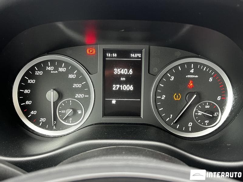 2019 Mercedes Vito — Miniatură 8