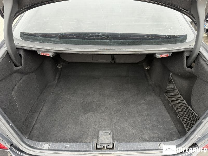 2002 Mercedes E 220 — Miniatură 18