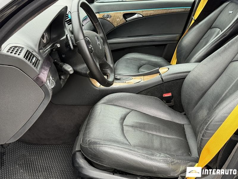 2002 Mercedes E 220 — Miniatură 7