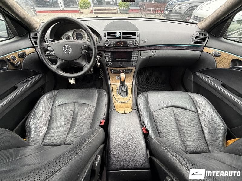 2002 Mercedes E 220 — Miniatură 8
