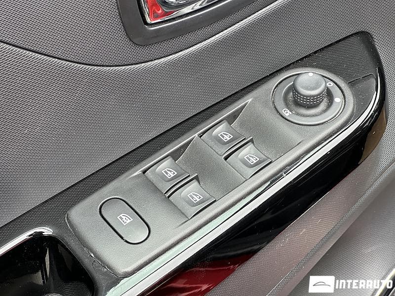 2015 Renault Captur — Miniatură 18