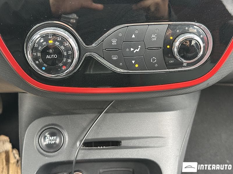 2015 Renault Captur — Miniatură 10