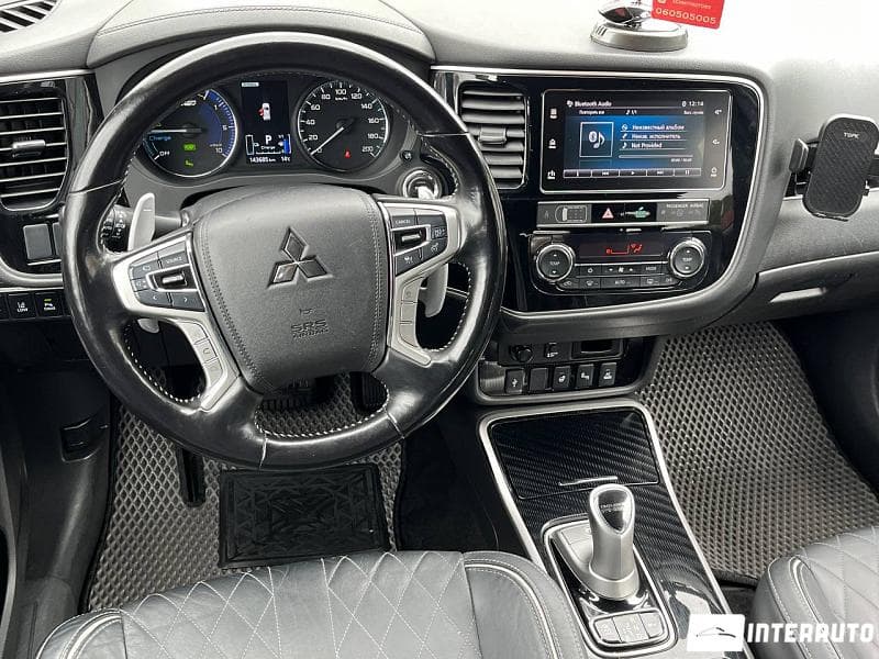 2018 Mitsubishi Outlander — Miniatură 8