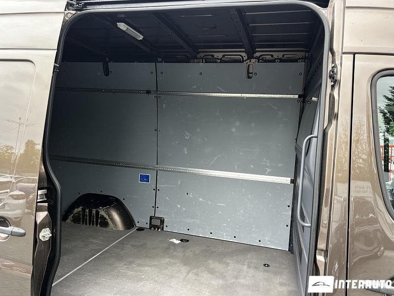2017 Mercedes Sprinter — Miniatură 12