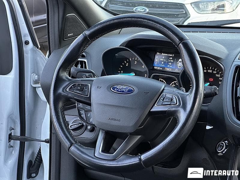 2017 Ford Kuga — Miniatură 7