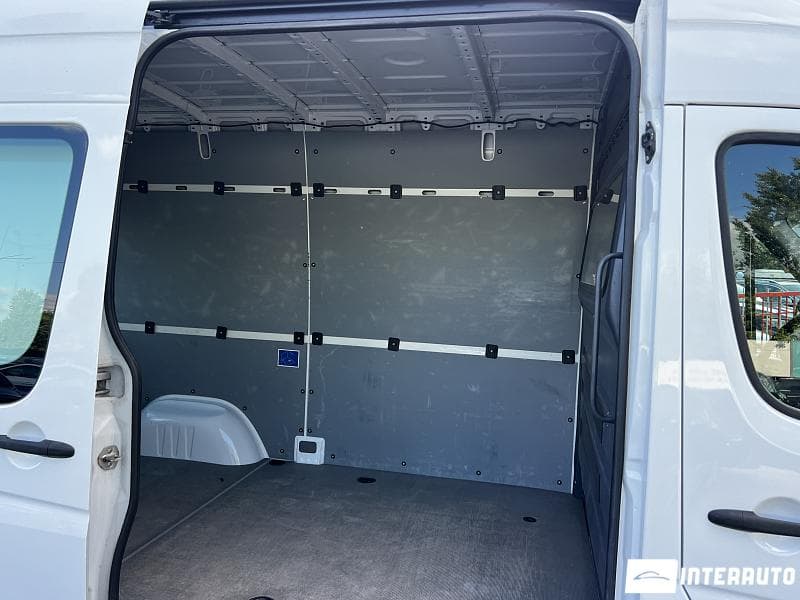 2016 Mercedes Sprinter — Miniatură 14