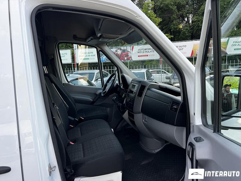 2016 Mercedes Sprinter — Miniatură 7