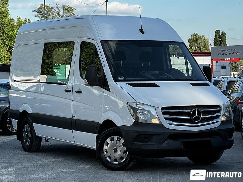 2016 Mercedes Sprinter — Miniatură 3