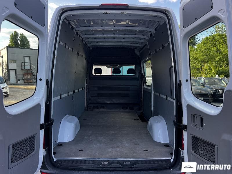 2016 Mercedes Sprinter — Miniatură 15