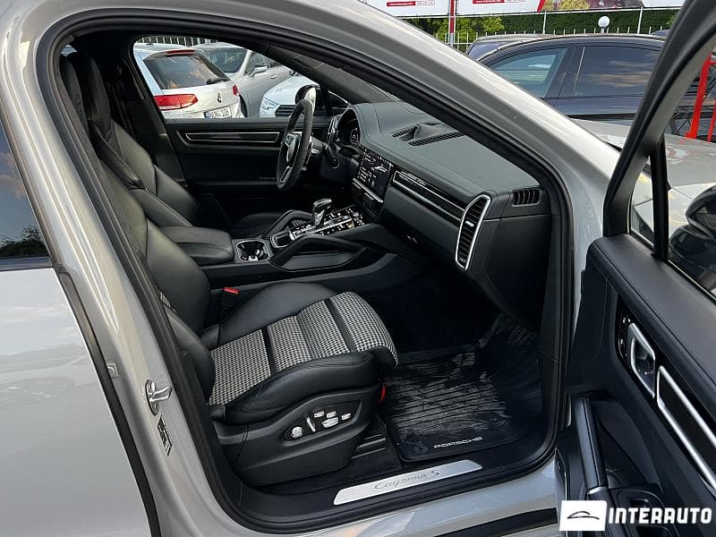 2019 Porsche Cayenne S Coupe — Miniatură 23