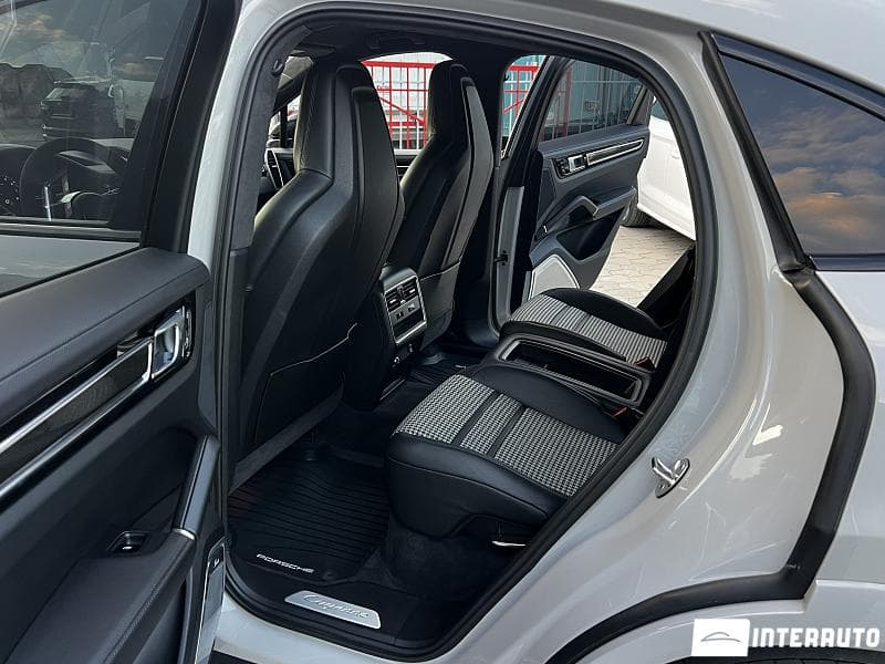 2019 Porsche Cayenne S Coupe — Miniatură 25