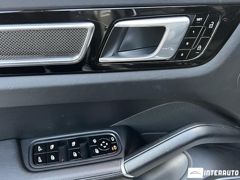 2019 Porsche Cayenne S Coupe — Miniatură 18