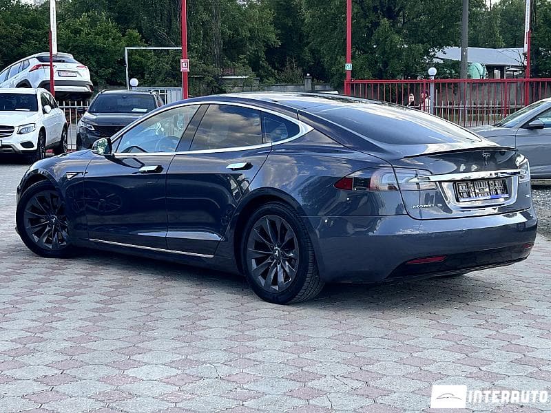 Tesla Model S 2016 — Миниатюра 3