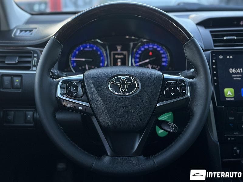 2017 Toyota Camry — Miniatură 11
