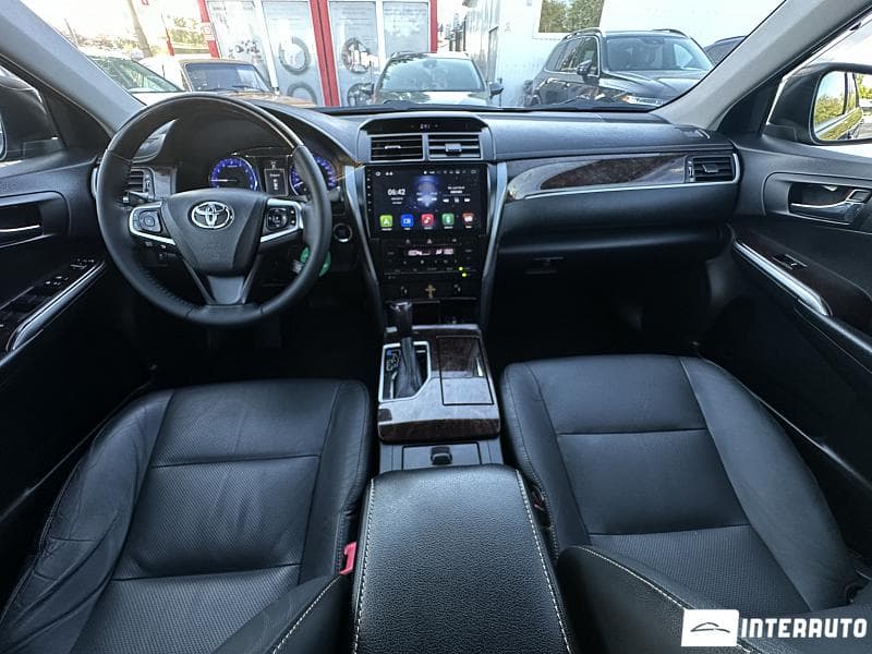 2017 Toyota Camry — Miniatură 8