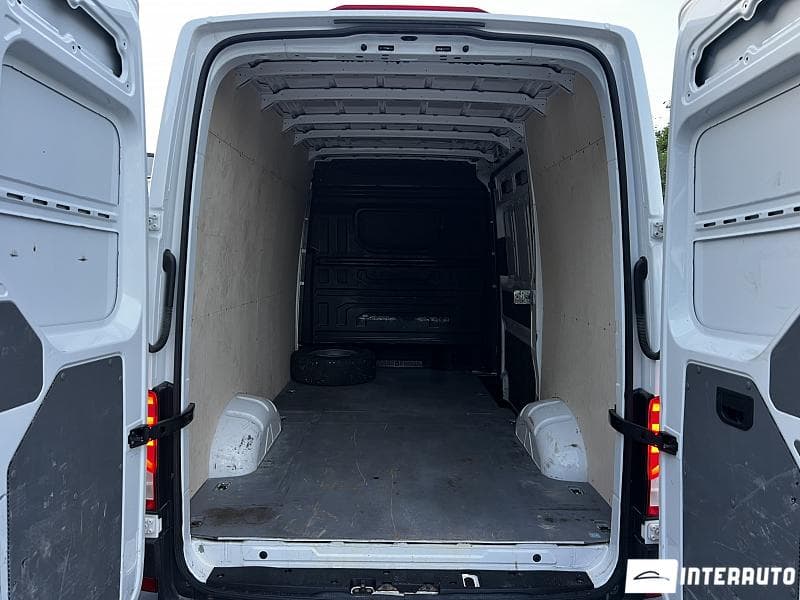 Volkswagen Crafter 2018 — Миниатюра 15