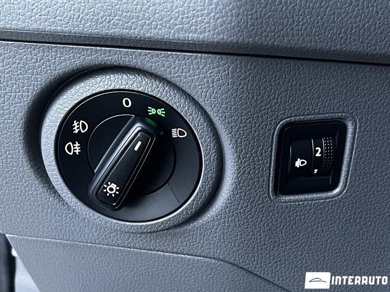 Volkswagen Crafter 2018 — Миниатюра 10