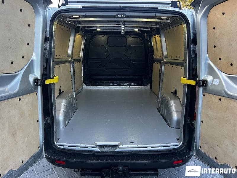 2016 Ford Transit — Miniatură 14