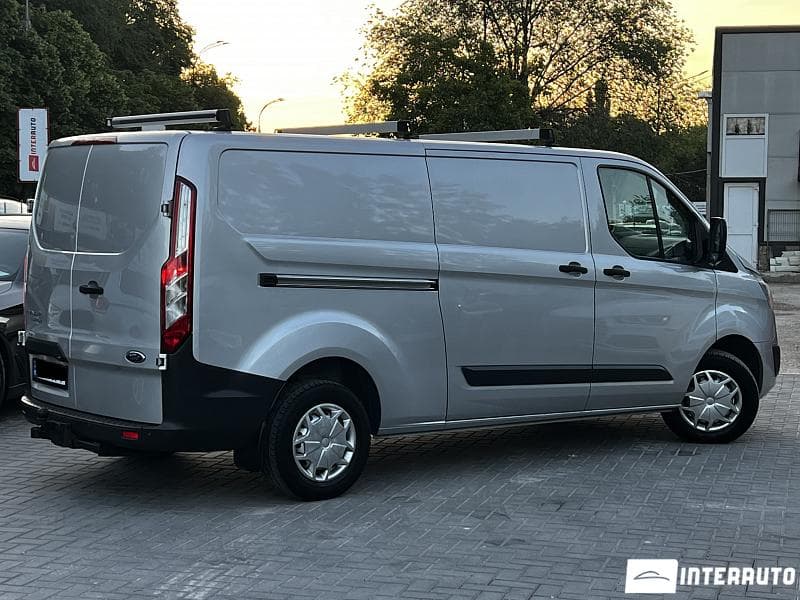 2016 Ford Transit — Miniatură 3
