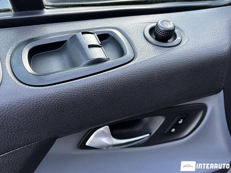 2016 Ford Transit — Miniatură 11