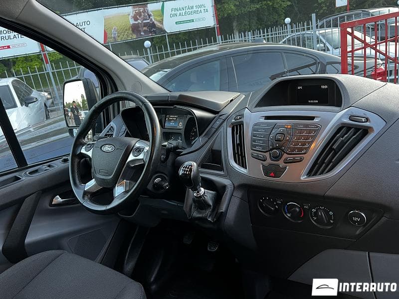 2017 Ford Transit — Miniatură 7