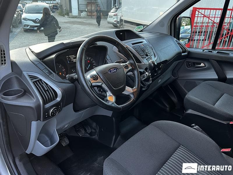 2017 Ford Transit — Miniatură 6