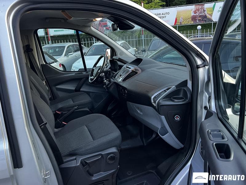 2017 Ford Transit — Miniatură 5