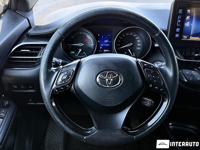 2017 Toyota C-HR — Miniatură 9