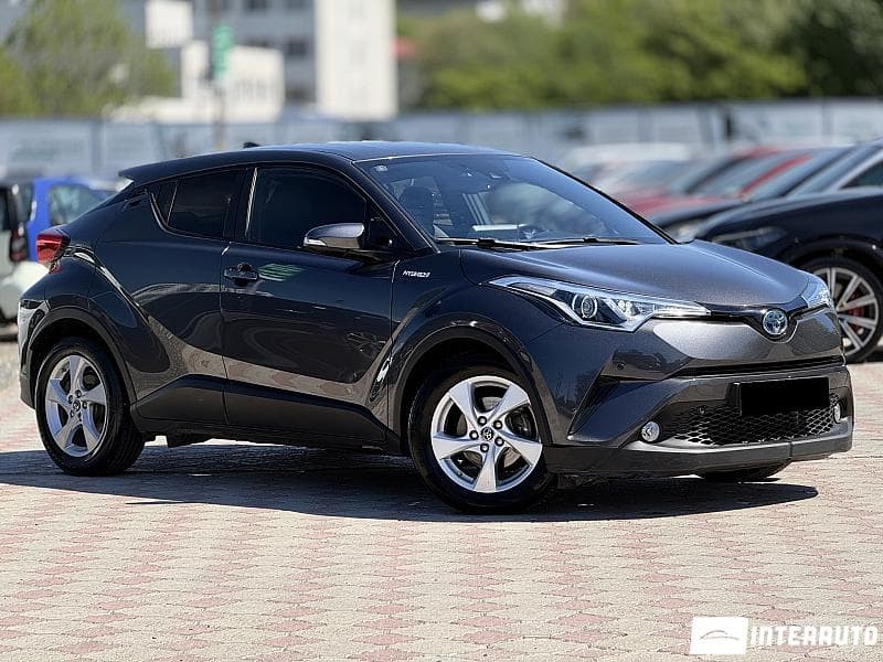 2017 Toyota C-HR — Miniatură 4