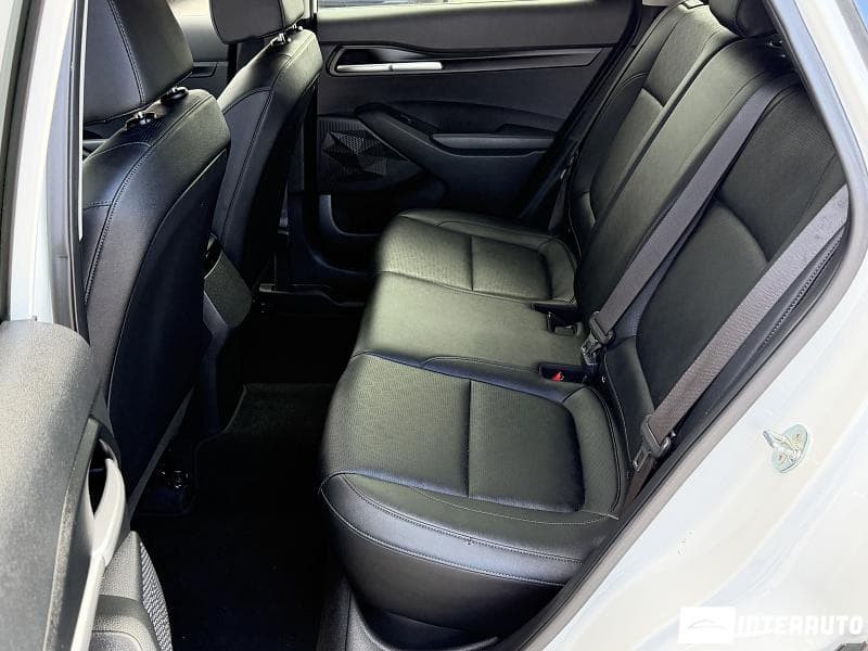 2020 Kia Seltos — Miniatură 15
