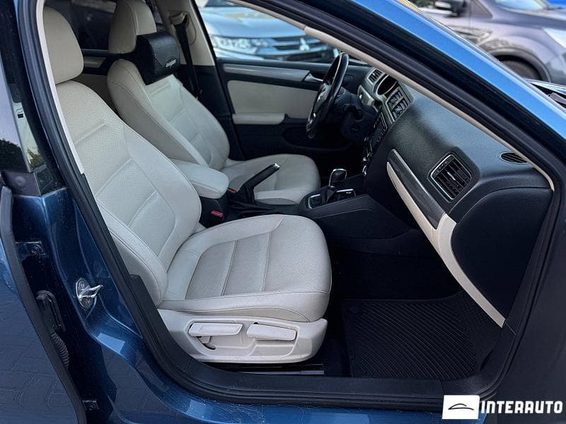 2016 Volkswagen Jetta — Miniatură 16