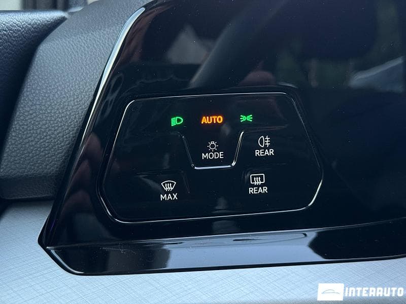 2022 Volkswagen Golf — Miniatură 17