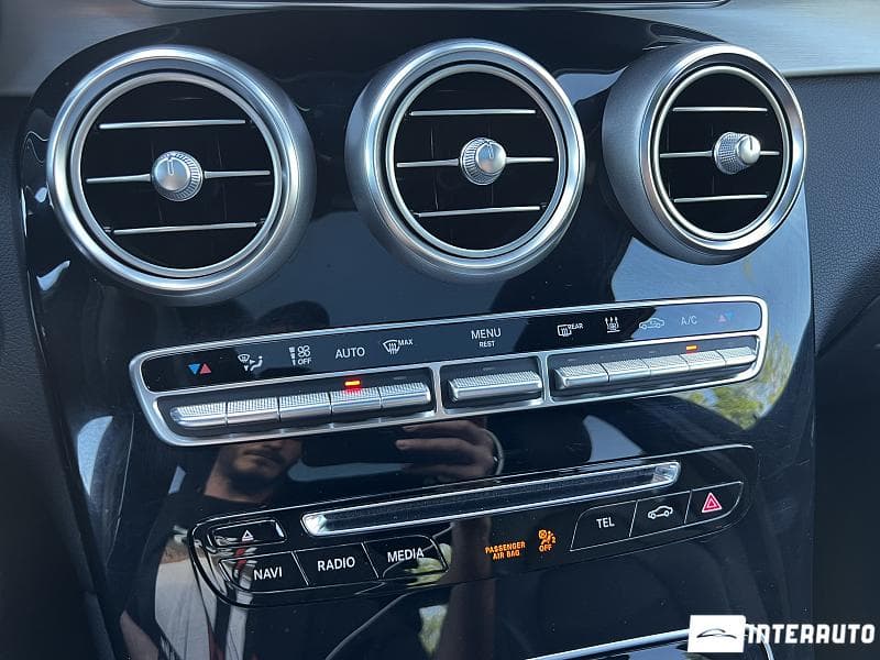 2016 Mercedes GLC 350e — Miniatură 10