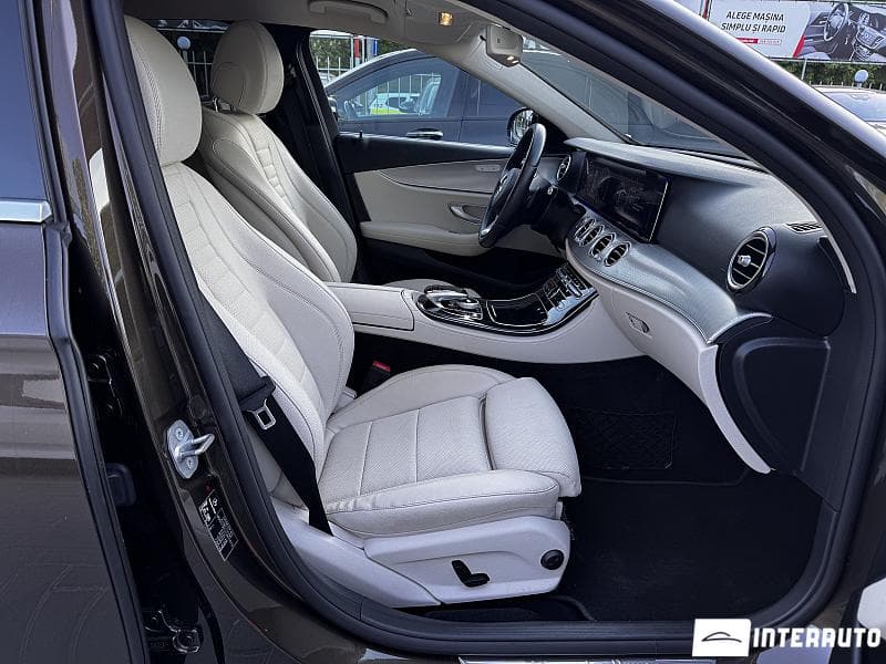 Mercedes E 200 2018 — Миниатюра 12