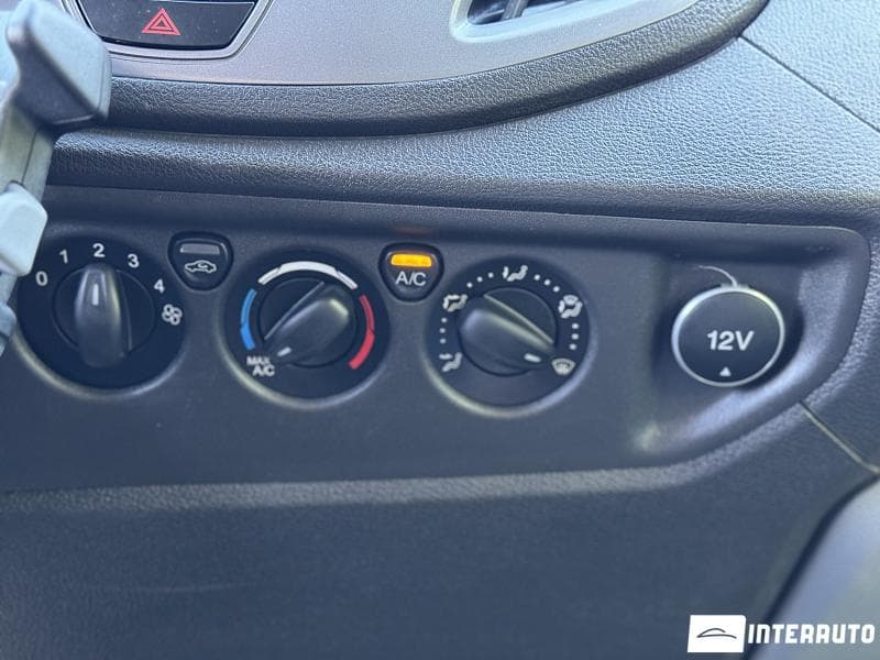 2018 Ford Transit — Miniatură 13