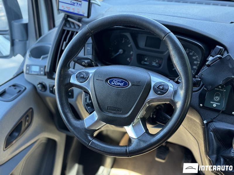 2018 Ford Transit — Miniatură 10