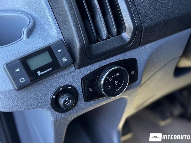 2018 Ford Transit — Miniatură 7