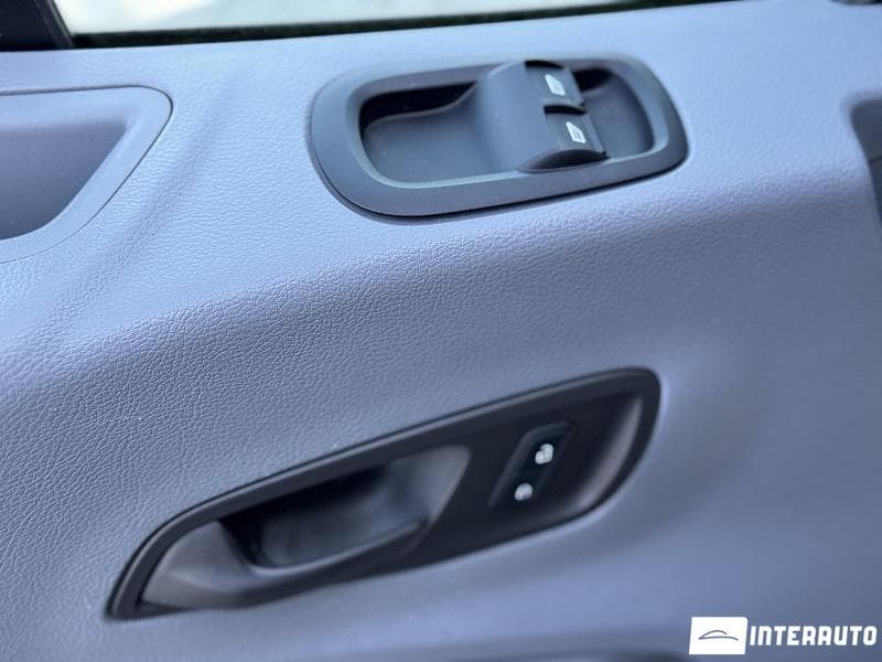 2018 Ford Transit — Miniatură 6
