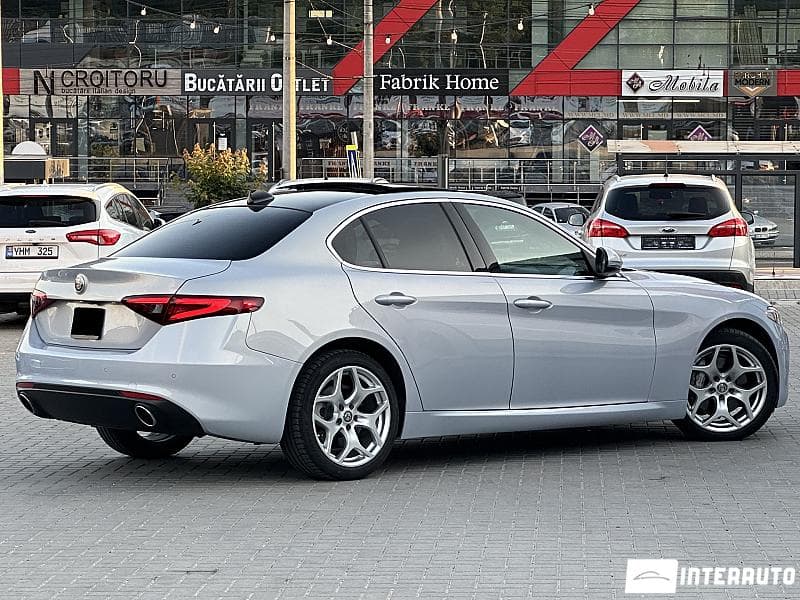Alfa Romeo Giulia 2021 — Миниатюра 3