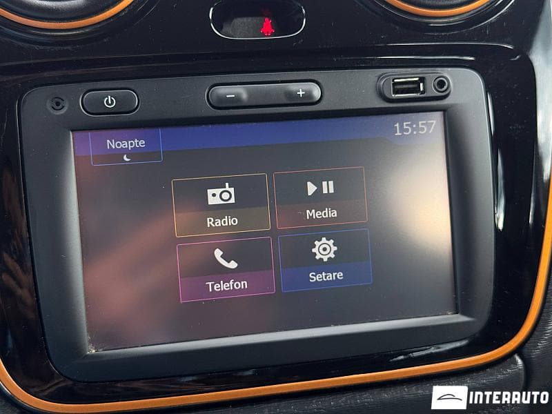 2018 Dacia Lodgy Stepway — Miniatură 8