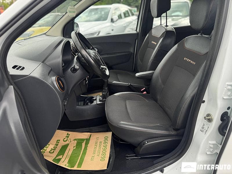 2018 Dacia Lodgy Stepway — Miniatură 5