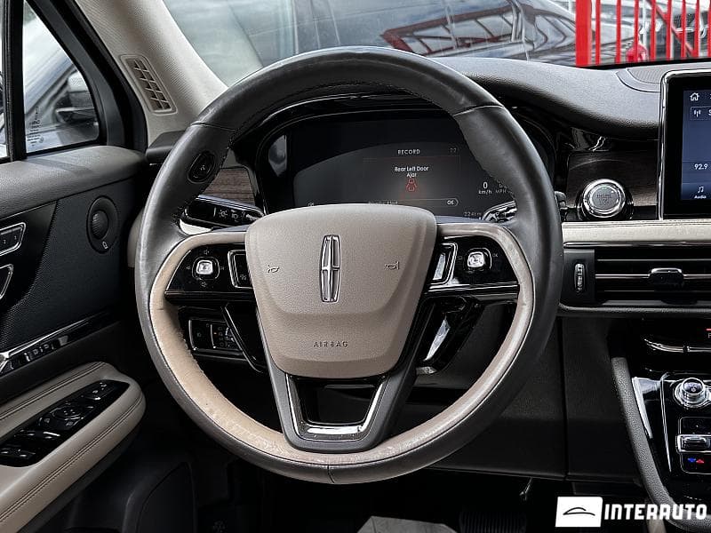 2019 Lincoln Corsair — Miniatură 8